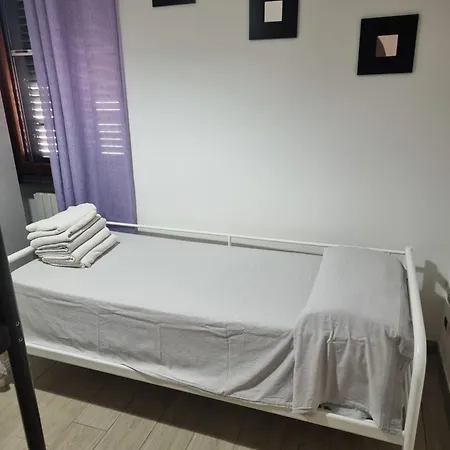 Rosy Vacation アパート モンテ・ディ・プローチダ