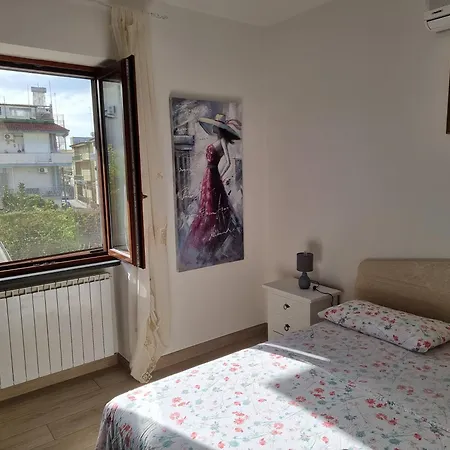 Rosy Vacation Apartment