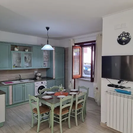 Rosy Vacation Apartment